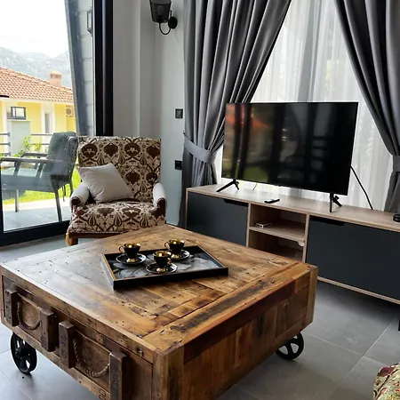 Villa Black Pearl Turunc *